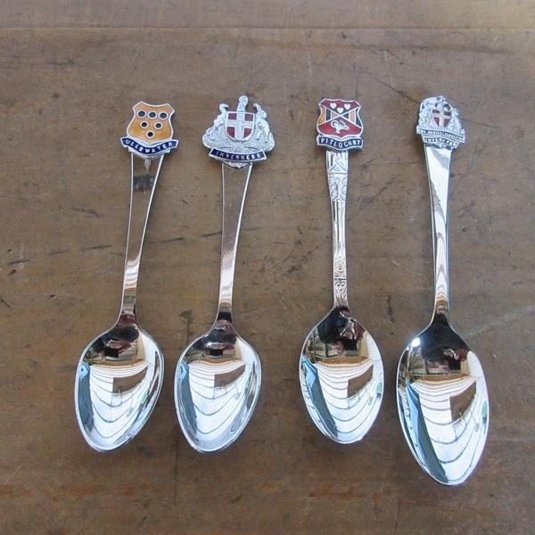 イギリス直輸入 スーベニールスプーン 23本 木製 スプーンラック