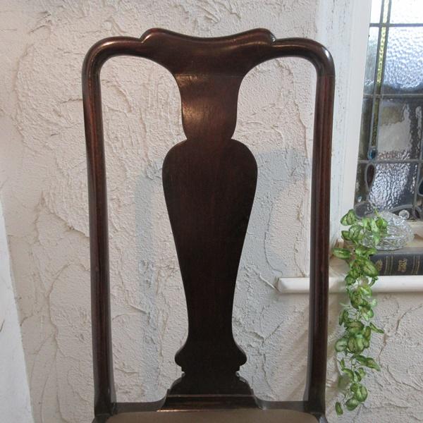 イギリス アンティーク 家具 クイーンアンチェア ダイニングチェア 猫