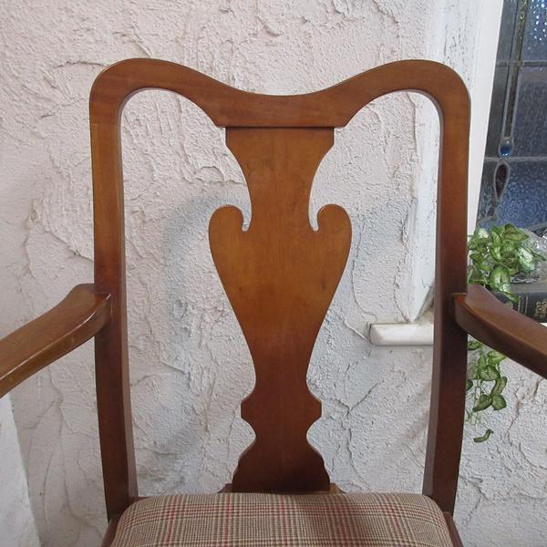 イギリス アンティーク 家具 アームチェア クイーンアンチェア 4537e イギリス アンティーク 家具 アームチェア クイーンアンチェア