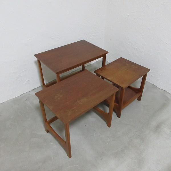 イギリス ビンテージ 家具 ネストテーブル サイドテーブル 3台組 6650d イギリス ビンテージ 家具 ネストテーブル サイドテーブル 3台組 6650d