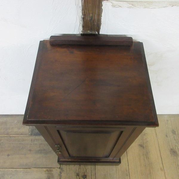 イギリス アンティーク 家具 サイドキャビネット ナイトスタンド 6699c イギリス アンティーク 家具 サイドキャビネット ナイトスタンド