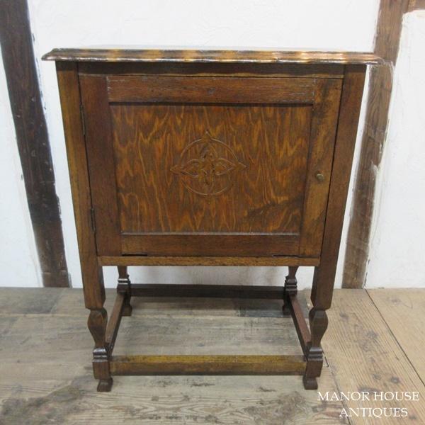 イギリス アンティーク 家具 小さな カップボード サイドキャビネット