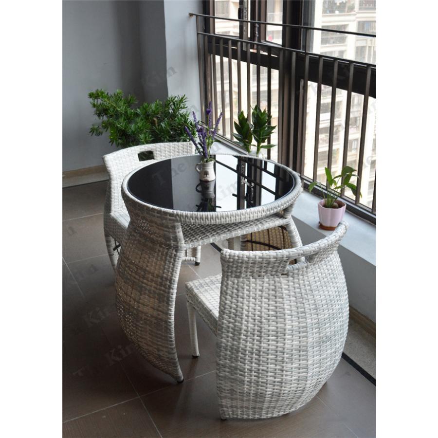 【初期/レア】 ラタン調 テーブル チェアー 3点セット ガーデンテーブル ガーデンソファー チェア収納可能 コンパクト 防水 省スペース 屋外家具 ベランダ ホテル 【1275820504】(45540円)