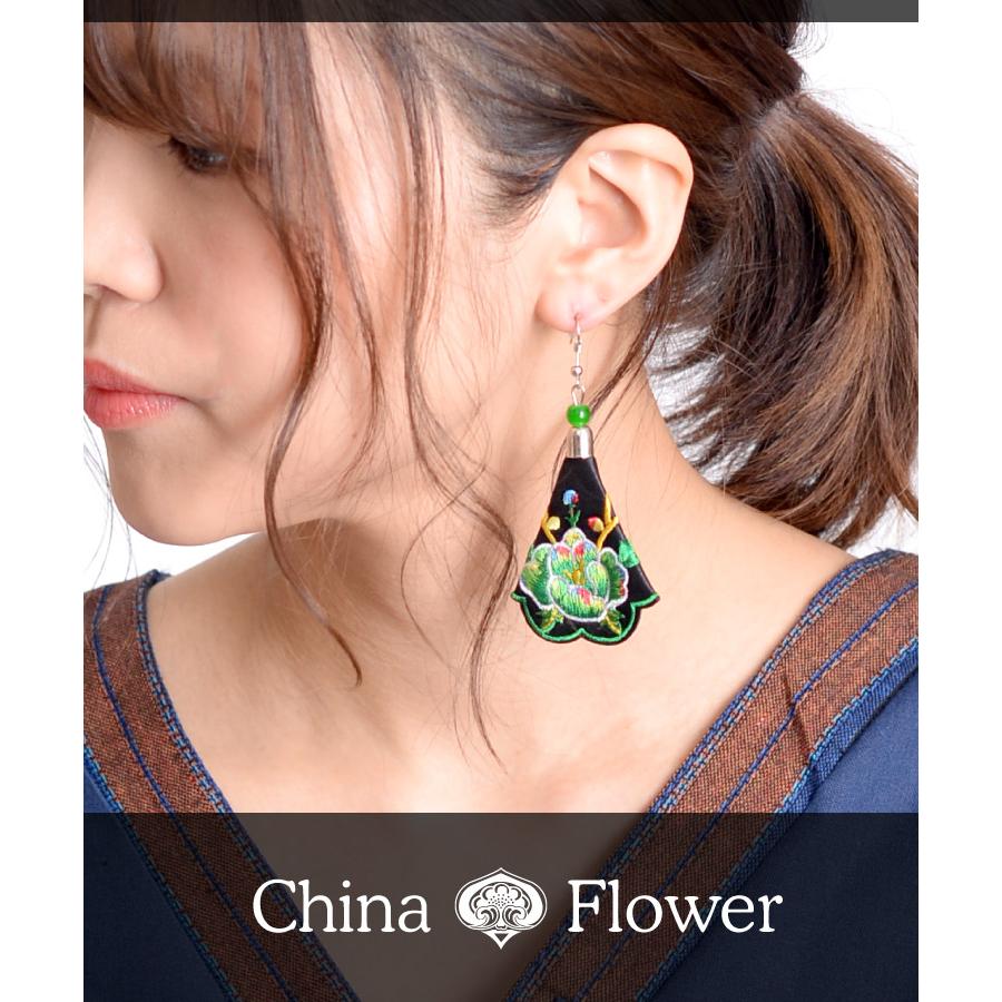 marai（マーライ） ピアス フープピアス 大ぶり 揺れる 刺繍 花 個性