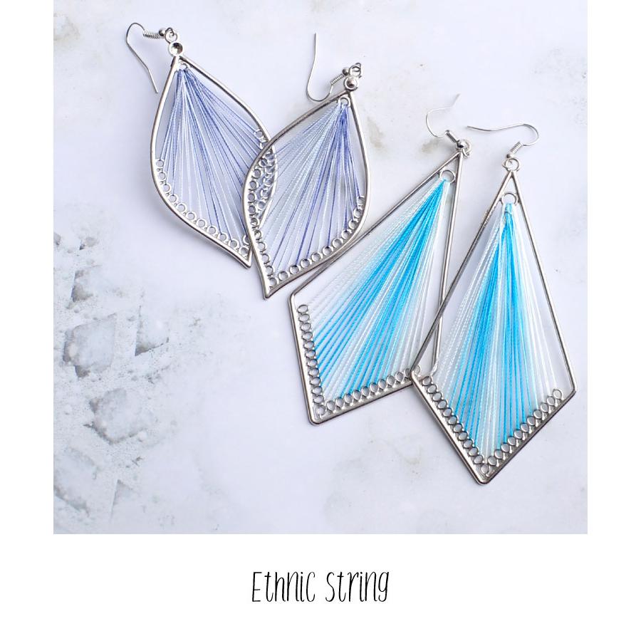 marai（マーライ） ピアス フックピアス 大ぶり 大振り 揺れる 派手