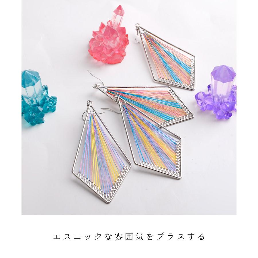 marai（マーライ） ピアス フックピアス 大ぶり 大振り 揺れる 派手