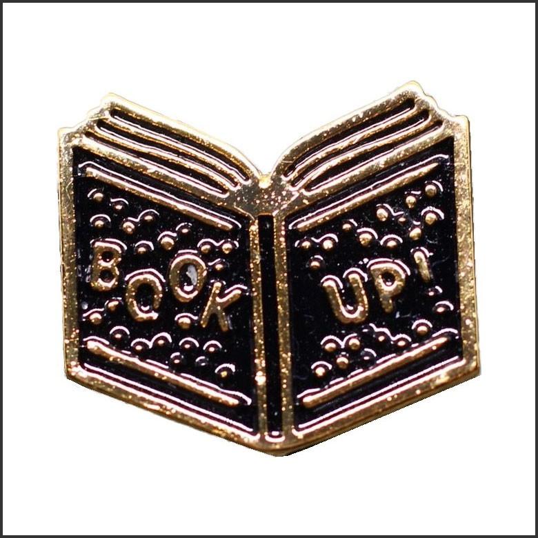 C4 ラペルピン #16-007 BOOK UP [ LP-1607 ピンブローチ ピンバッジ