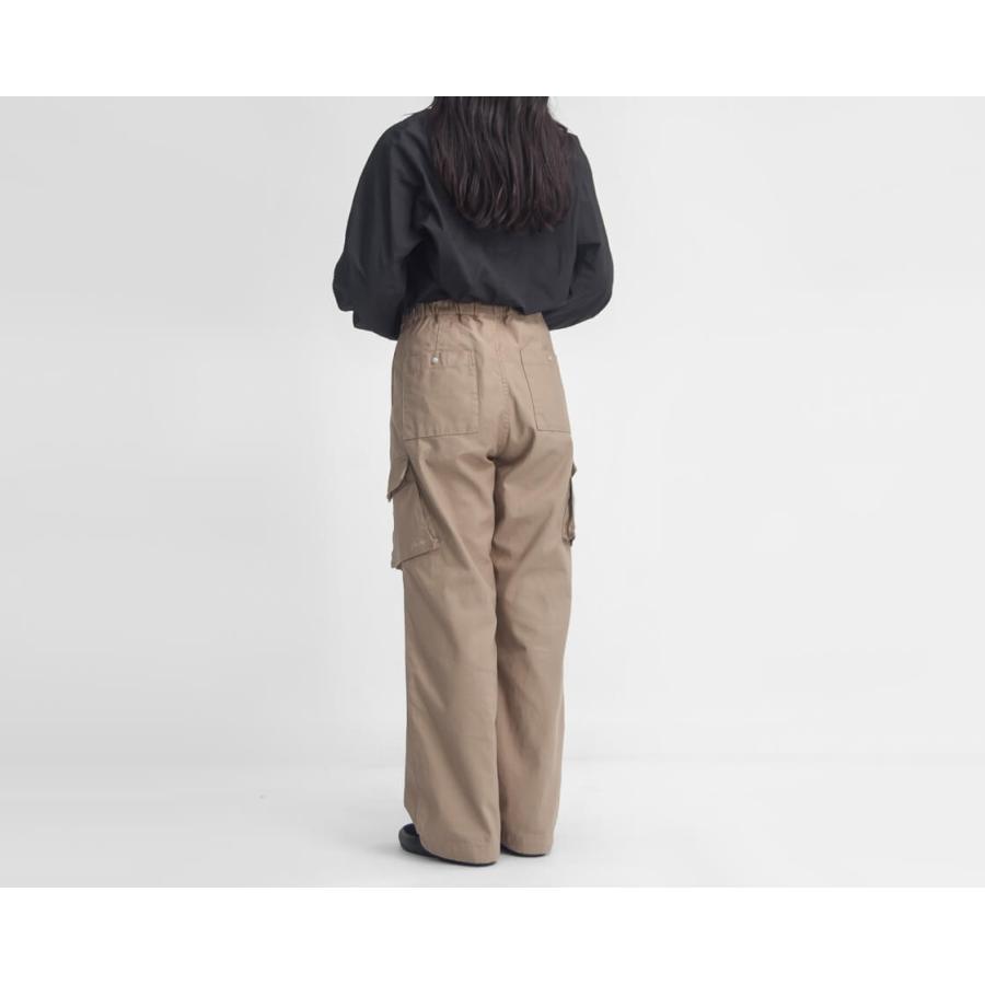 NANGA（ナンガ） バックサテンカーゴパンツ 裾ドローコード 日本製