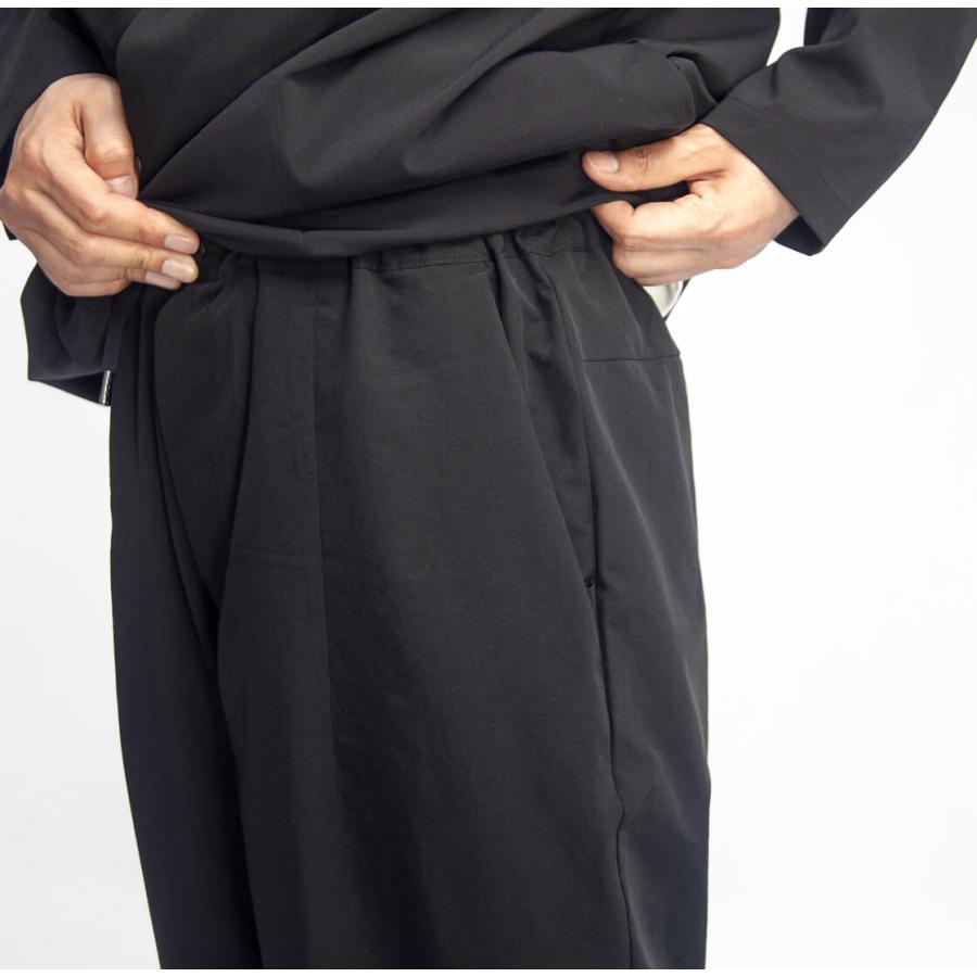 ナンガ NANGA DOTAIR COMFY ドットエアコンフィー ジョガーパンツ メンズの画像