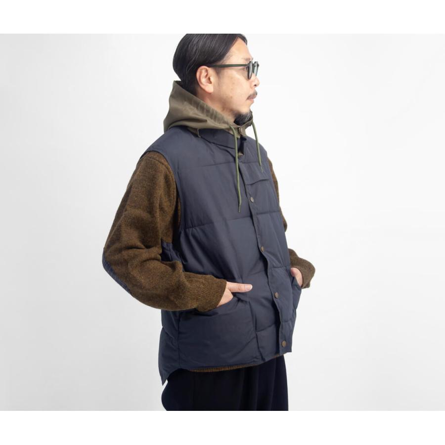 WOOLRICHウールリッチ　高機能ダウンベスト　プリマロフト　S　ベージュ WOOLRICH（ウールリッチ） WOOLRICH OUTDOOR LABEL プリマロフト中綿