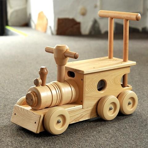 「電車小鳩（プラスティックタイヤ）」木の手あそび 車馬 乗用玩具-ゲーム、おもちゃ-乗用玩具一般