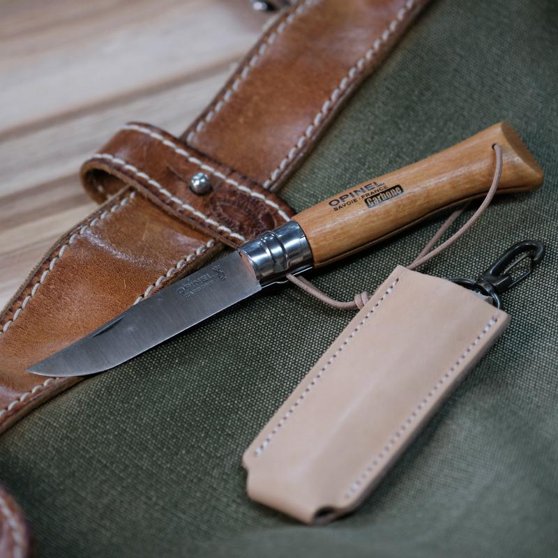 オピネル（opinel) カーボン　no7　革紐と革ケース付き |  | 08