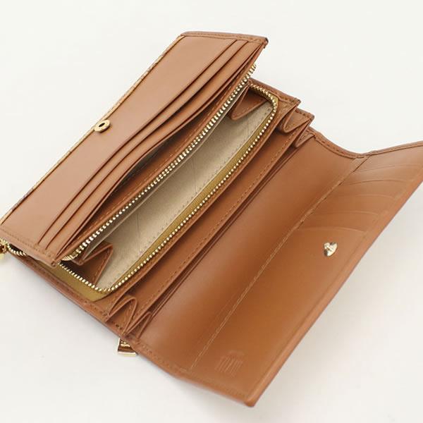 【未使用】PRIMA CLASSE プリマクラッセ 二つ折り財布 ベージュ PRIMA CLASSE（プリマクラッセ） 並行輸入品 二つ折り財布 折り畳み
