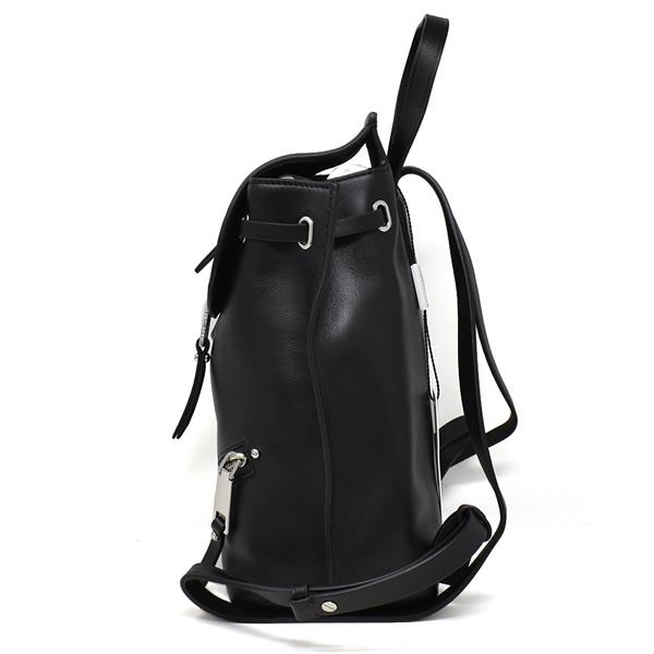 MARC JACOBS（マーク・ジェイコブス） バッグ リュック M0010061 001