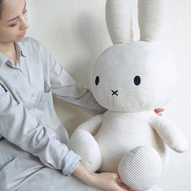 公式ショップ)コーデュロイぬいぐるみ ミッフィー70cm BON TON TOYS