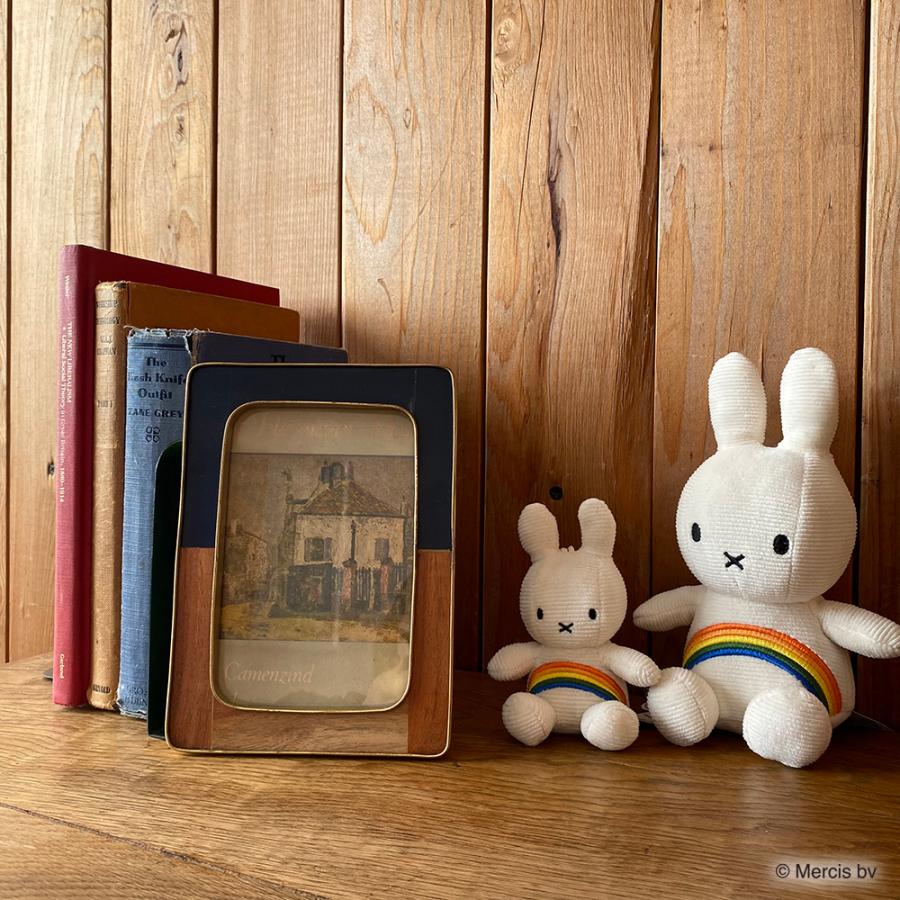 70周年を祝う限定アイテム 数量限定！】レインボー柄のコーデュロイ