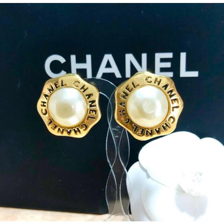 Chanel Earrings Pearl Gold Vintage Flower Size about 3cm wide x 3cm long  ladies | eBay