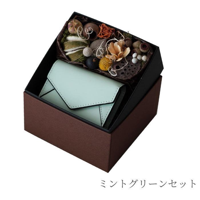 クリスマス プレゼント 花 ドライフラワー キーケースセット 革 おしゃれ 誕生日 ギフト 女性 母 祖母 退職祝い 友人 代 30代 40代 Set Dry 02 横浜花まりかフラワーギフト専門店 通販 Yahoo ショッピング
