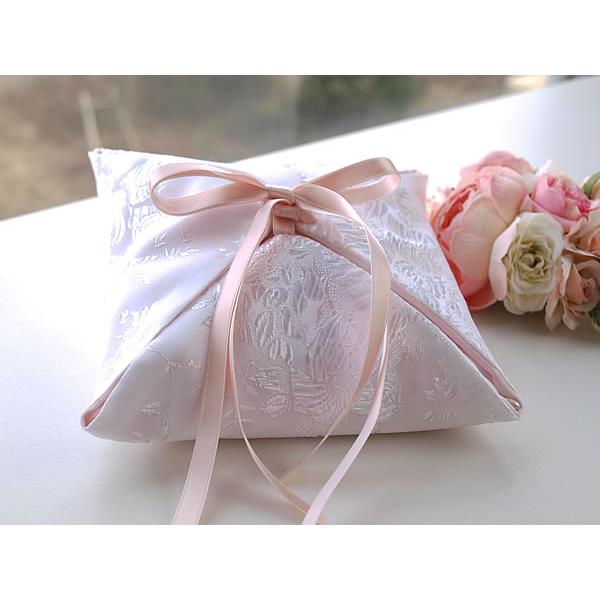 大流行中 和風リングピロー 麗 うらら 刺繍入り 安い Studiostodulky Cz