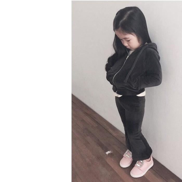 baby pnatベロア黒上下セット未使用 ベロア上下 ジャージ 秋 キッズ kids 韓国子供服 女の子 男の子