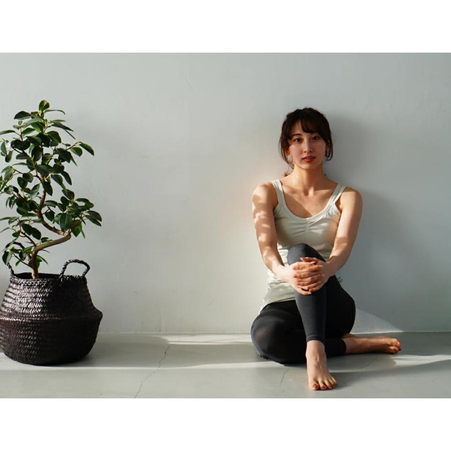 【新品】スリア　ヨガトップス　キロナキャミ 新品】スリア ヨガトップス キロナキャミ