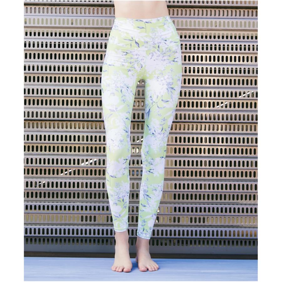 新品未使用 Julier ClearFlowerプリントレギンス SALE】【Julier（ジュリエ）】ClearFlowerプリントレギンス