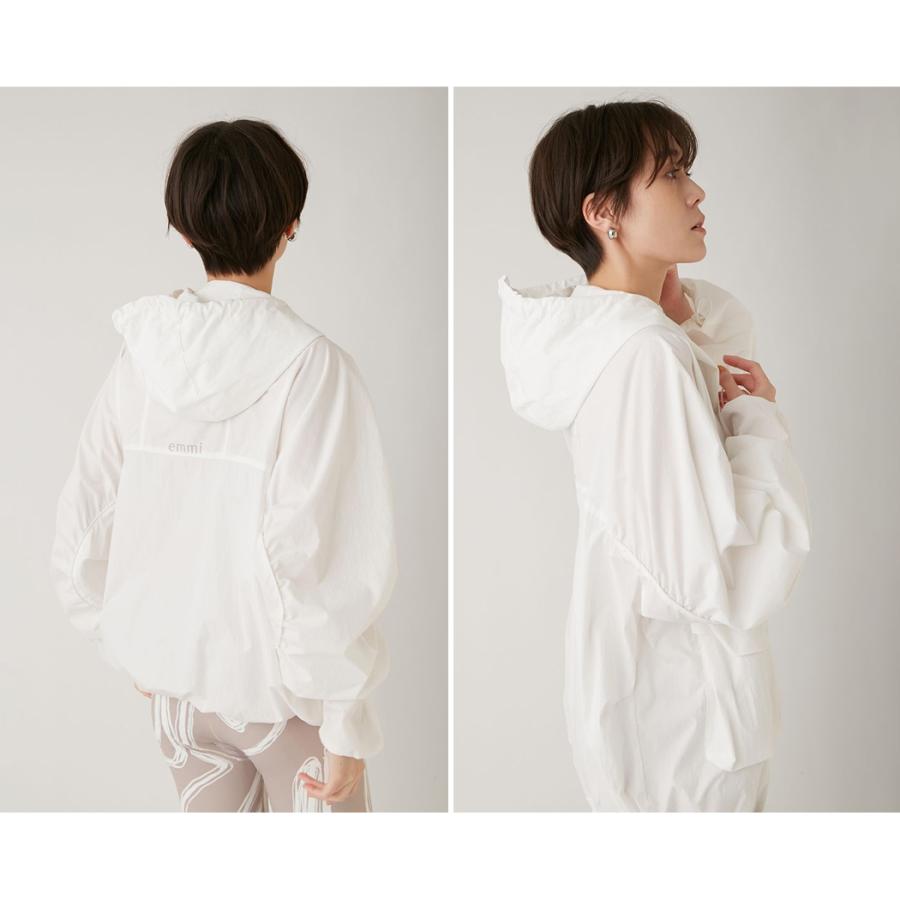 emmi エミ emmi emmi yoga ギャザーディテールビックブルゾン 