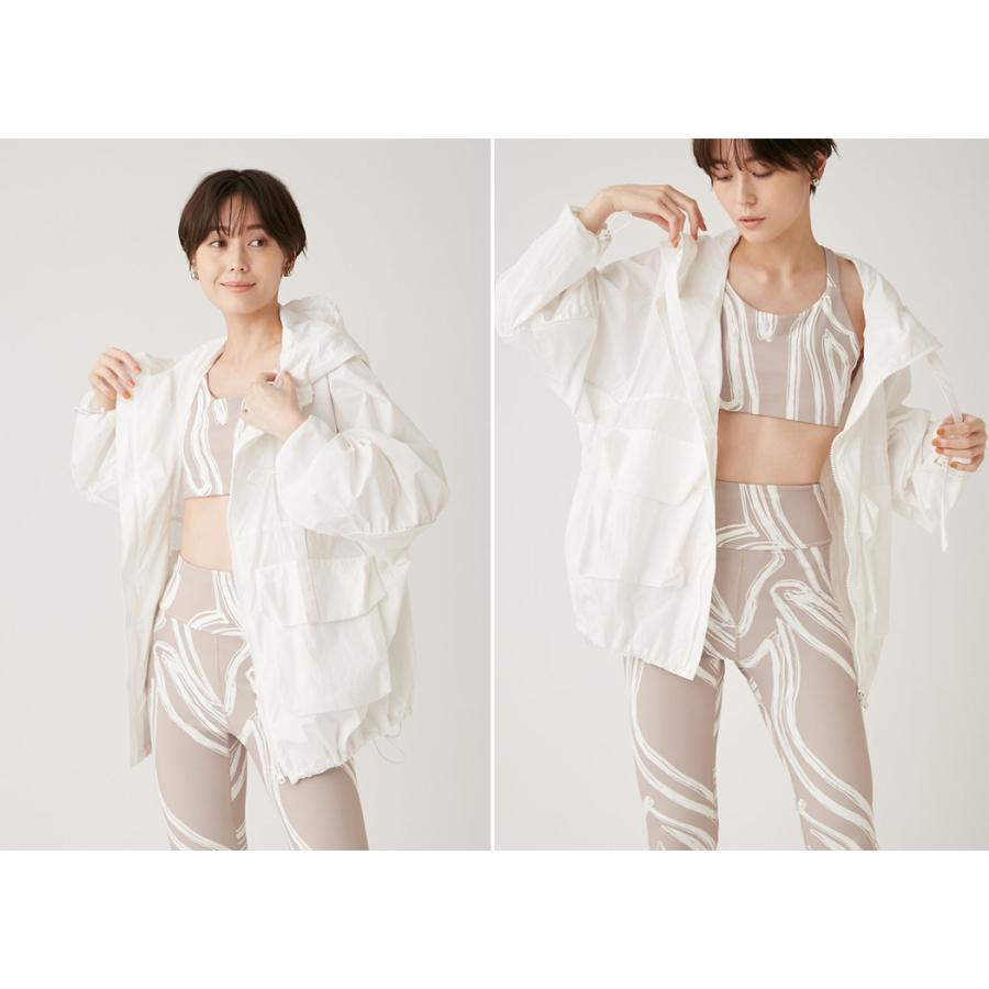 emmi エミ emmi emmi yoga ギャザーディテールビックブルゾン 