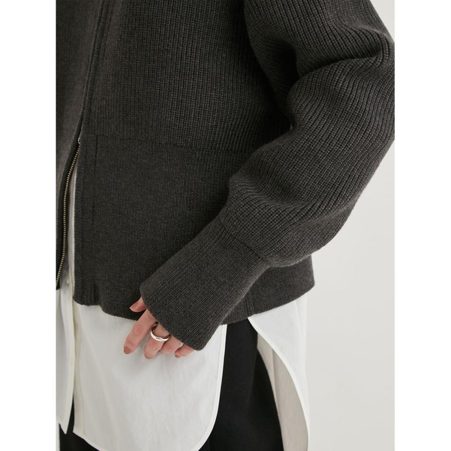 【新品タグ付き】 emmi フロントジップ ニットカーディガン ブラック エミ emmi エミ atelier フロントジップニットカーディガン