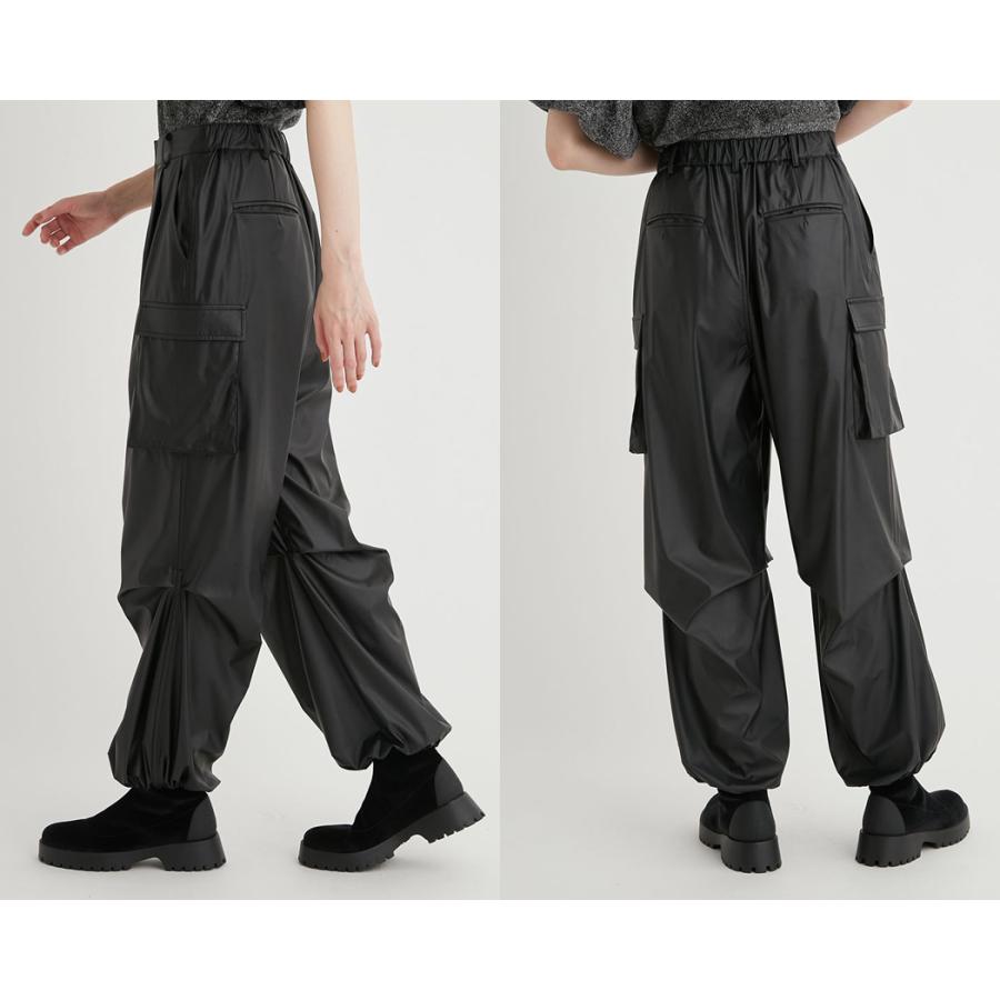【新品タグ付き】emmi エミ タックドロストフォルムカーゴパンツ 完売商品 emmi エミ タックドロストフォルムカーゴパンツ レディース ブラック