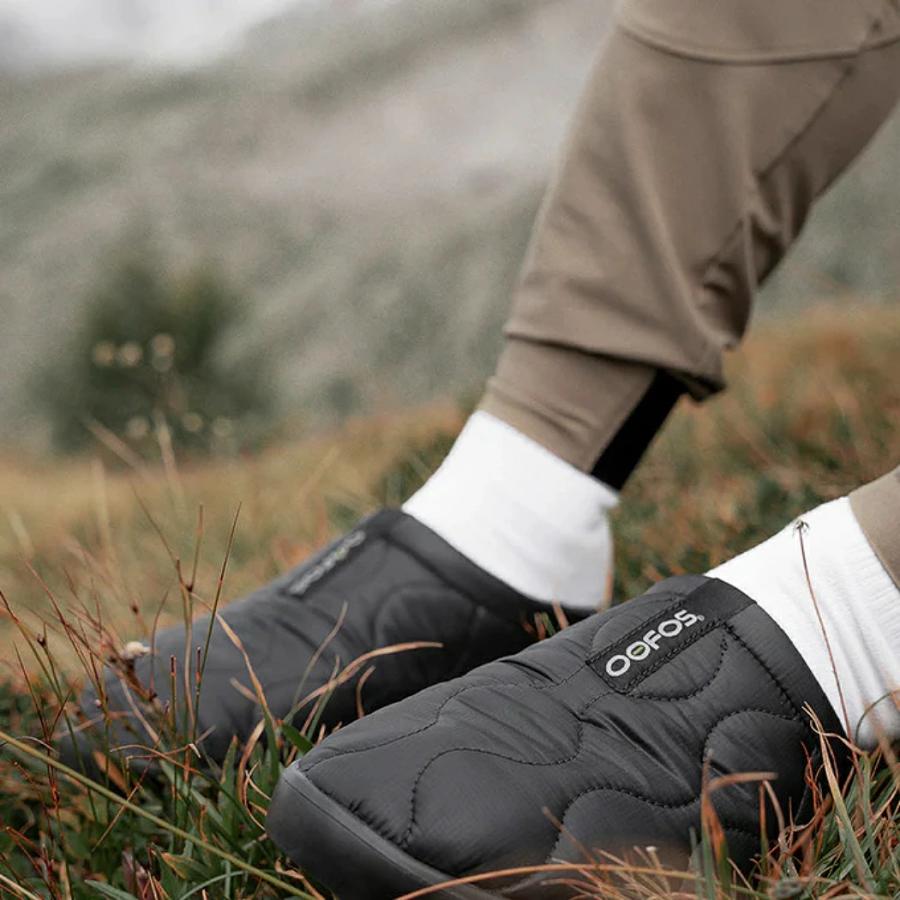 ウーフォス OOFOS OOcoozie Thermo Mule メンズ カジュアル 秋 冬