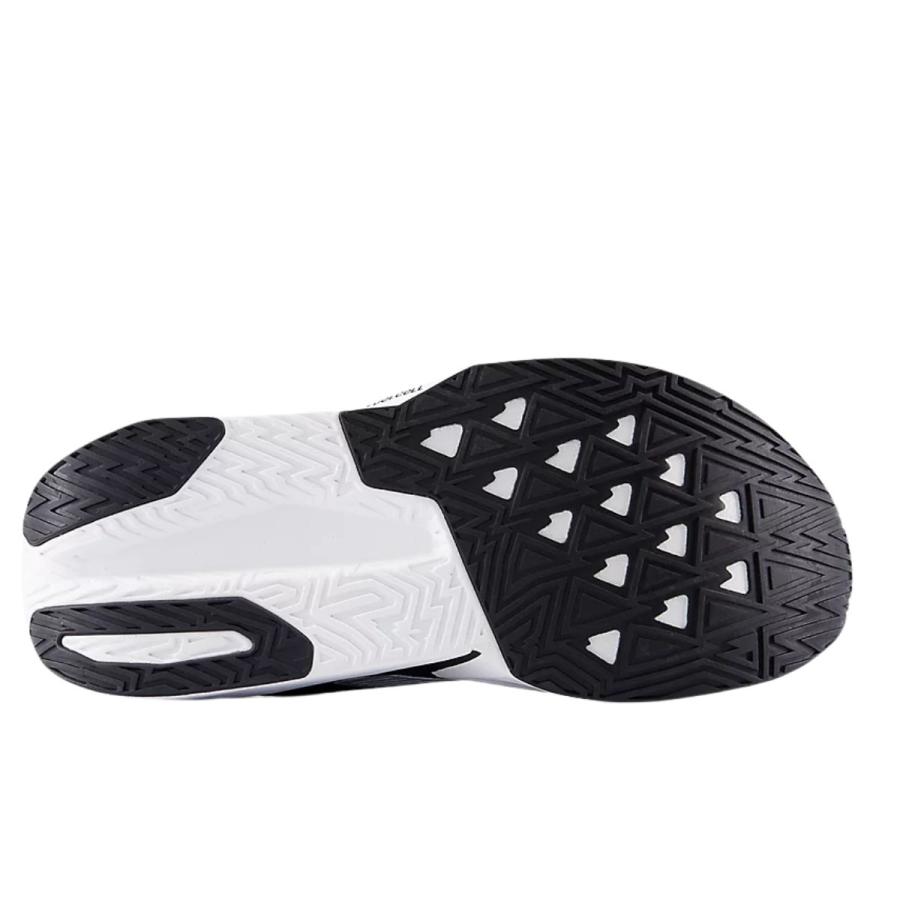 New Balance（ニューバランス） NEW BALANCE FuelCell Rebel v5