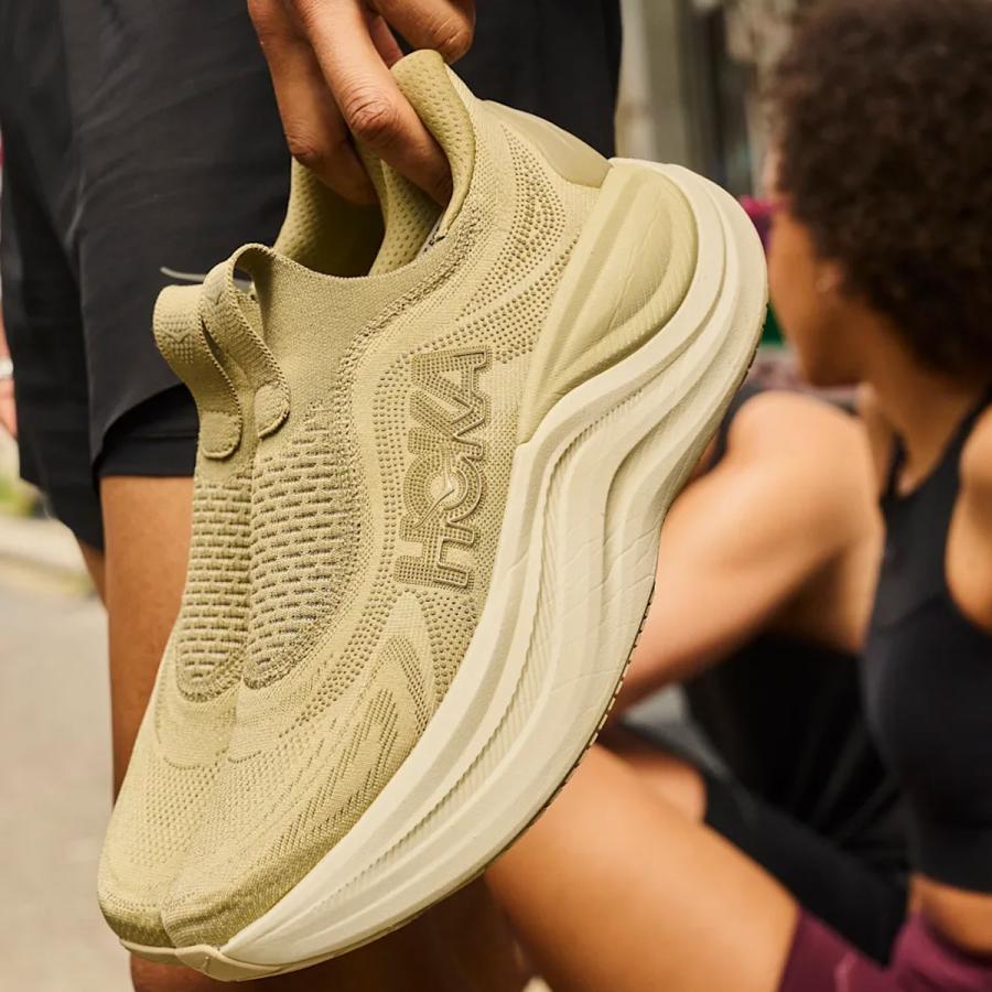 HOKA ONEONE（ホカ オネオネ） ホカ HOKA Skyward Laceless スカイ