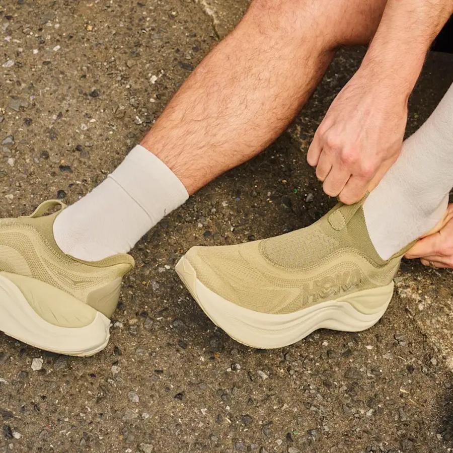 HOKA ONEONE（ホカ オネオネ） ホカ HOKA Skyward Laceless スカイ