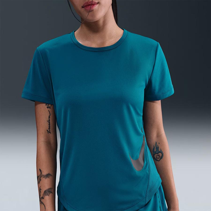 NIKE（ナイキ） NIKE Dri-FIT テンポ スウッシュ ラン ショート