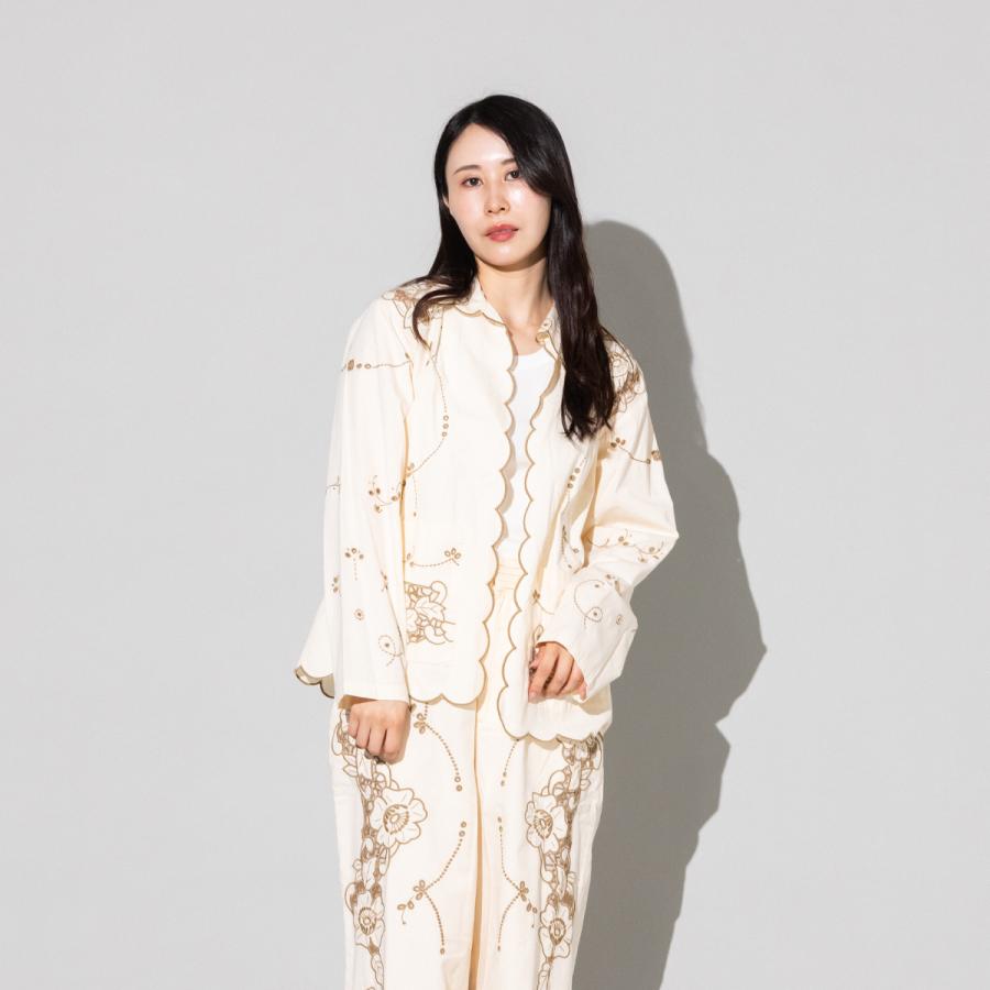 sara mallika（サラ マリカ） コットンツイルカットワークシャツ