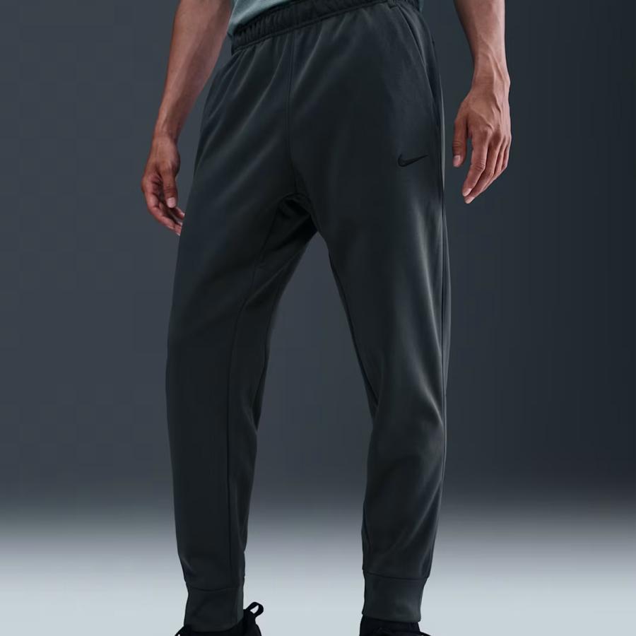 NIKE（ナイキ） NIKE Therma-FIT テーパード トレーニングパンツ