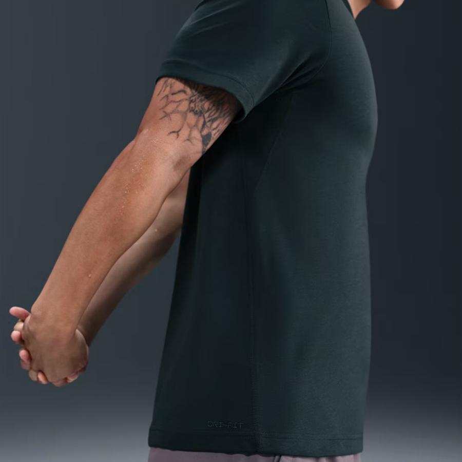 NIKE（ナイキ） NIKE Dri-FIT プライマリー トレーニング Tシャツ