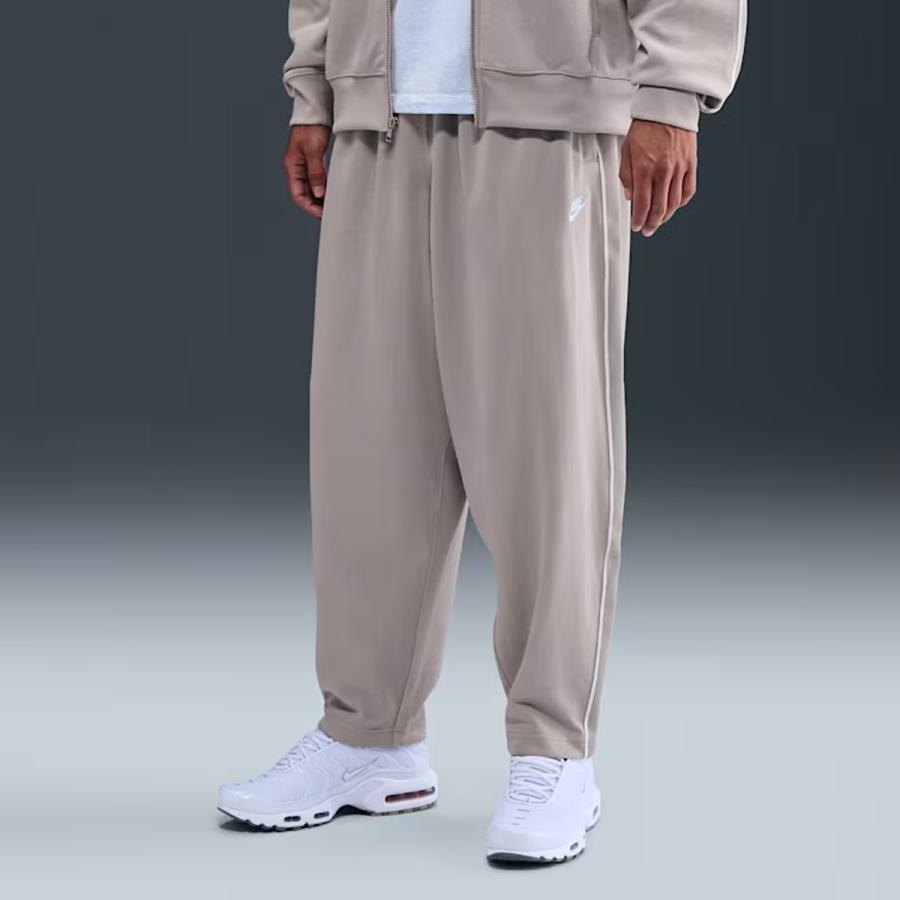 NIKE（ナイキ） スポーツウェア クラブ オーバーサイズド ニット