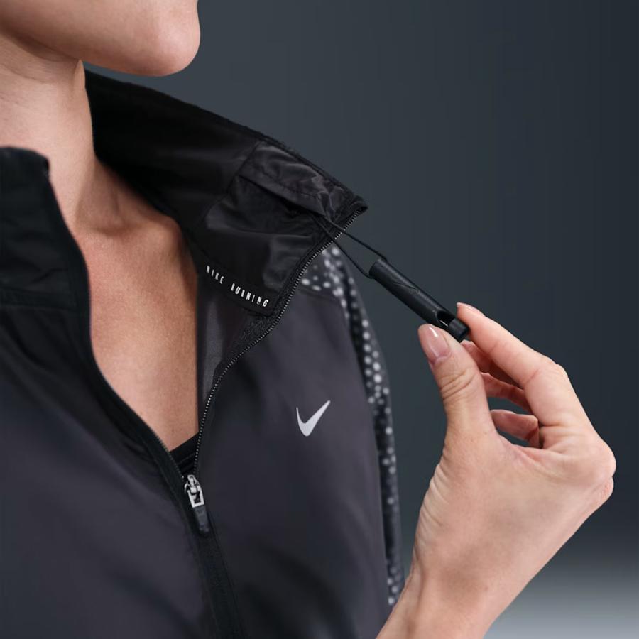 ナイキ NIKE テンポ REPEL フラッシュ ジャケット レディース ブラック 黒 スポーツ フィットネス パーカー ジャケット HV2986-010 NIKE（ナイキ） テンポ REPEL フラッシュ ジャケット レディース