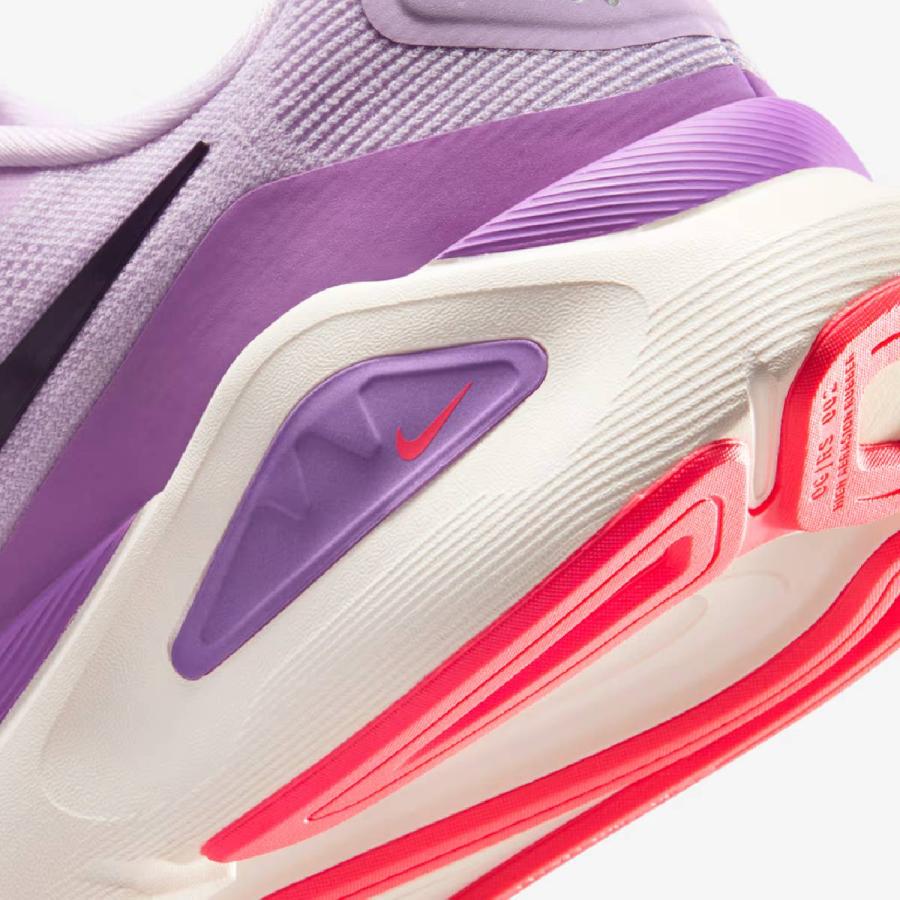 Nike ランニングシューズ ホワイト/レッド/パープル NIKE（ナイキ） NIKE STRUCTURE 26 ストラクチャー 26 レディース