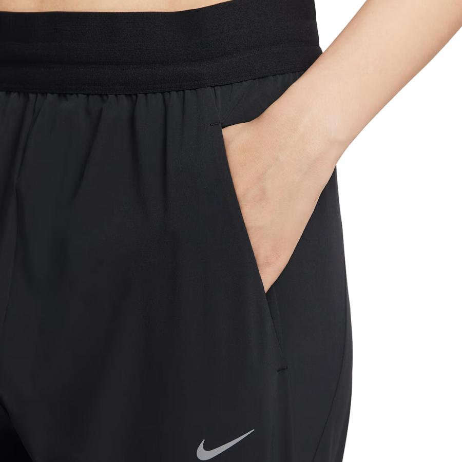 【未使用品完売品】ナイキ　ランニングパンツ　黒　S 購入価格12000円 NIKE（ナイキ） NIKE Dri-FIT スウィフト ミッドライズ ランニング