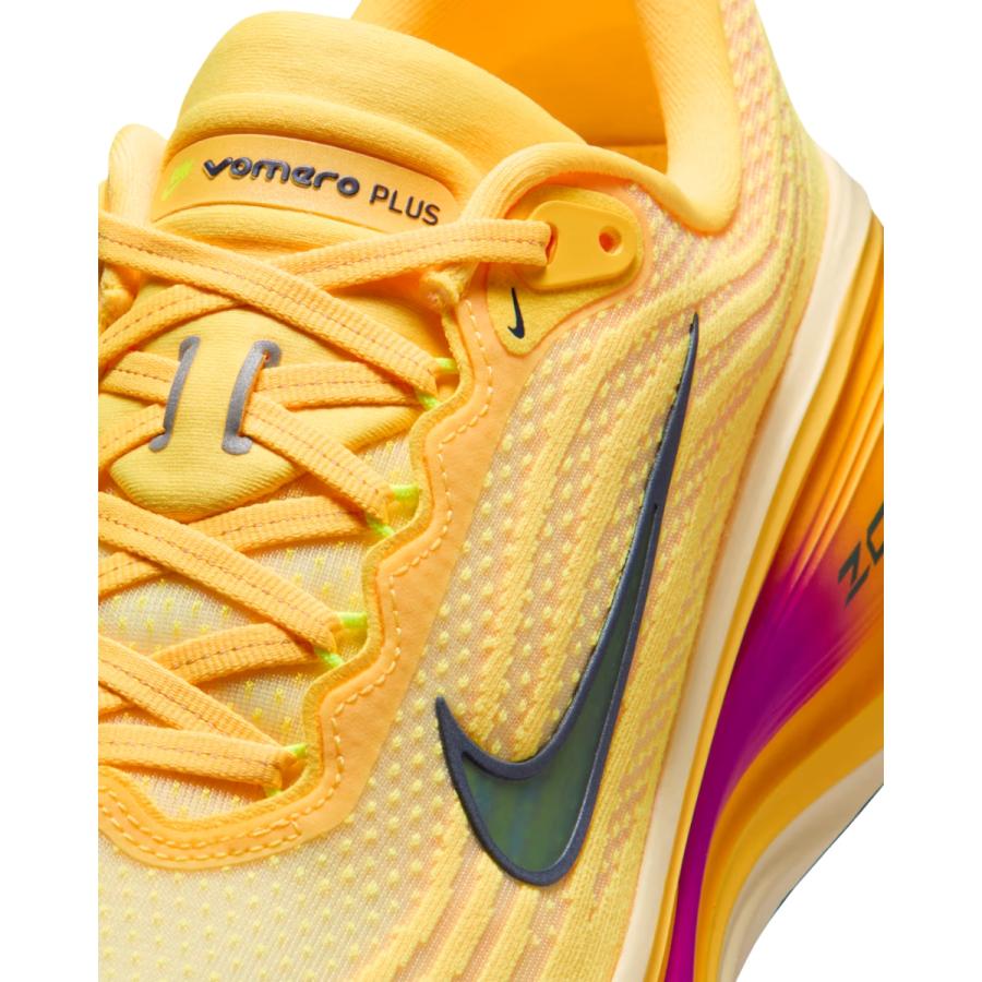 NIKE（ナイキ） ボメロ プラス スポーツ ランニングシューズ