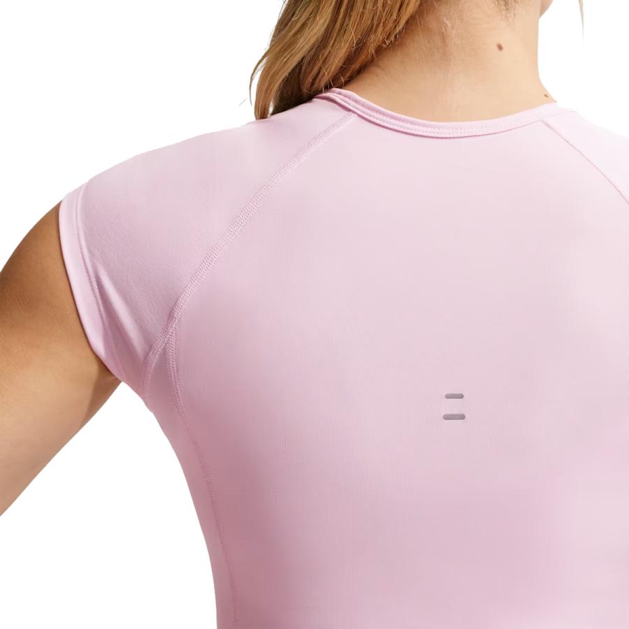 On ランニングシャツ ピンク系レディース NIKE（ナイキ） NIKE Dri-FIT テンポ スウッシュ ショートスリーブ