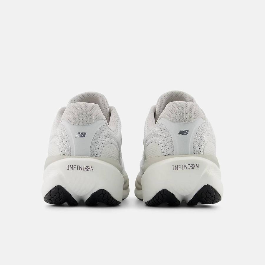 New Balance 1080v15 ホワイト ランニングシューズ New Balance（ニューバランス） NEW BALANCE 1080v15 レディース
