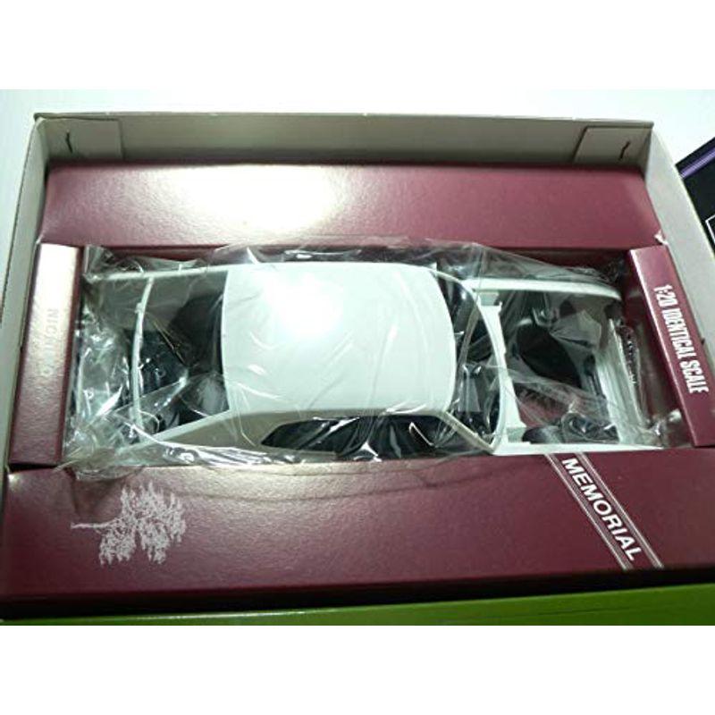 海外品 未組立品 Nichimo ニチモ 日本模型 120 ニッサン ローレル 2000 SGX 7276 KHC130 歴史を語るエンジン 狼 【EIM1994843732】(71220円)
