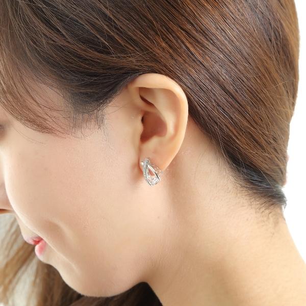 お値下げしました！ スワロフスキー　ダンシングピアス SWAROVSKI ダンシングストーン ピアス 揺れる スワロフスキー