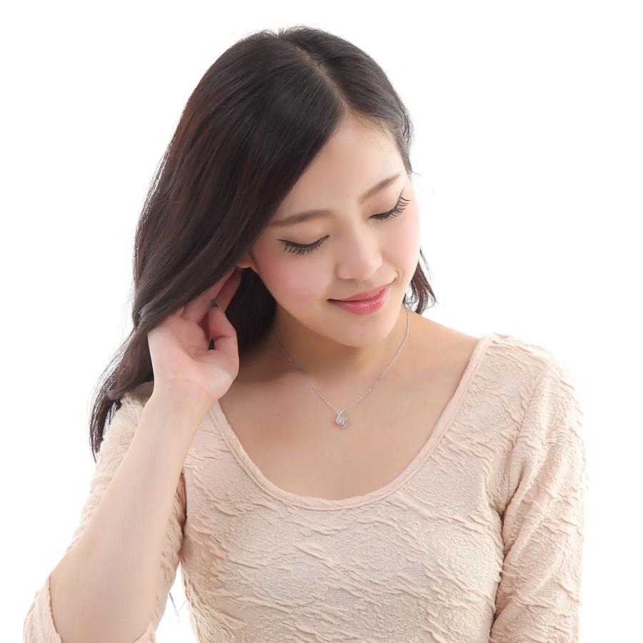 SWAROVSKI ダンシングストーン ネックレス 揺れる