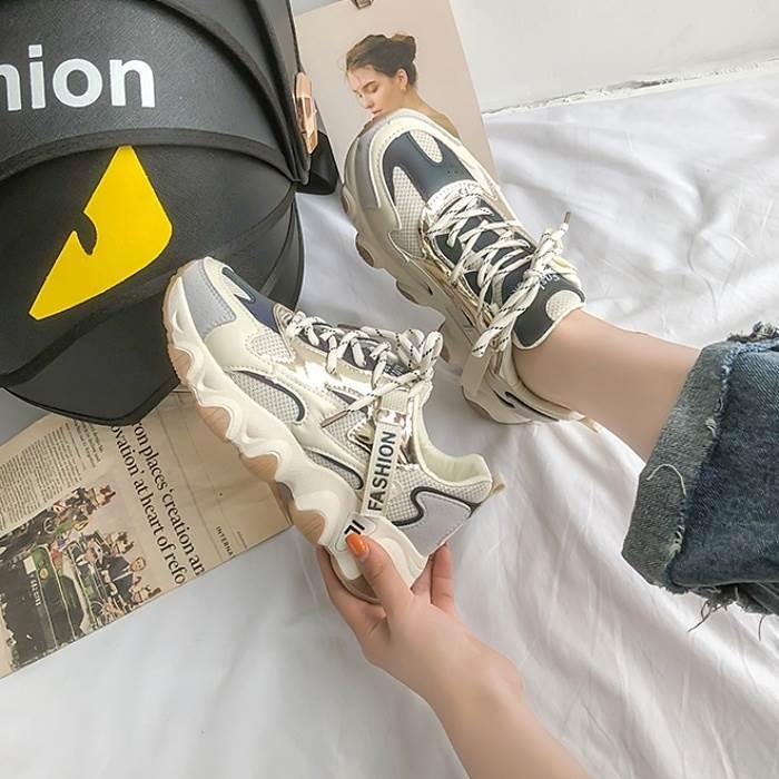 シューズ レディース 靴 クツ くつ スニーカー 紐靴 ダッドスニーカー ボリュームスニーカー 厚底 フラット かわいい 大人可愛い おしゃれ ルーズ レトロ 正規販売店