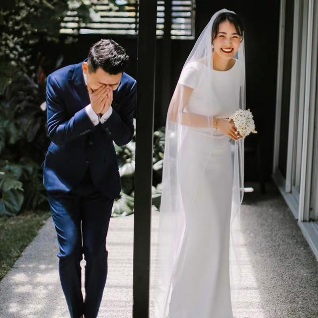 ウェディングドレス 二次会 花嫁ドレス 結婚式 ドレス パーティードレス ワンピース ストレート 大人 シンプル 無地 袖あり かっこいい きれいめ ナチュラル カ Wd0057 Marmelo Sunnyday 通販 Yahoo ショッピング